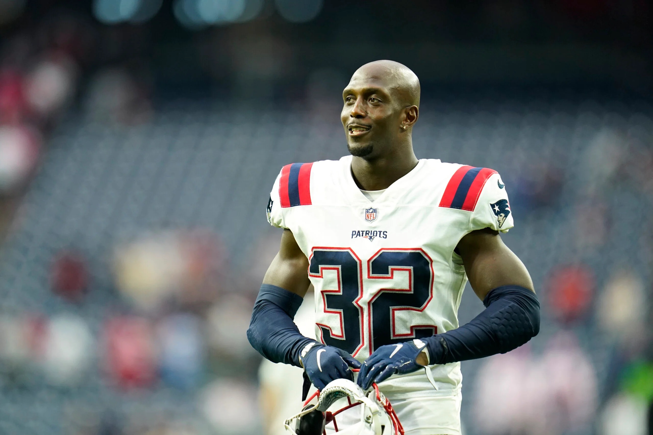 New England Patriots’ secondary has a stiff test without Devin McCourty.